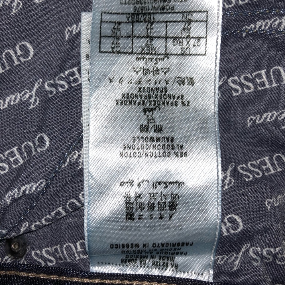 Guess Dark Wash Skinny Jeans - Picture 5 of 5